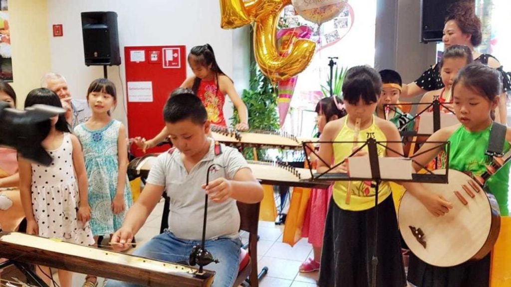 Học nhạc cụ dân tộc tại Thanh Hóa